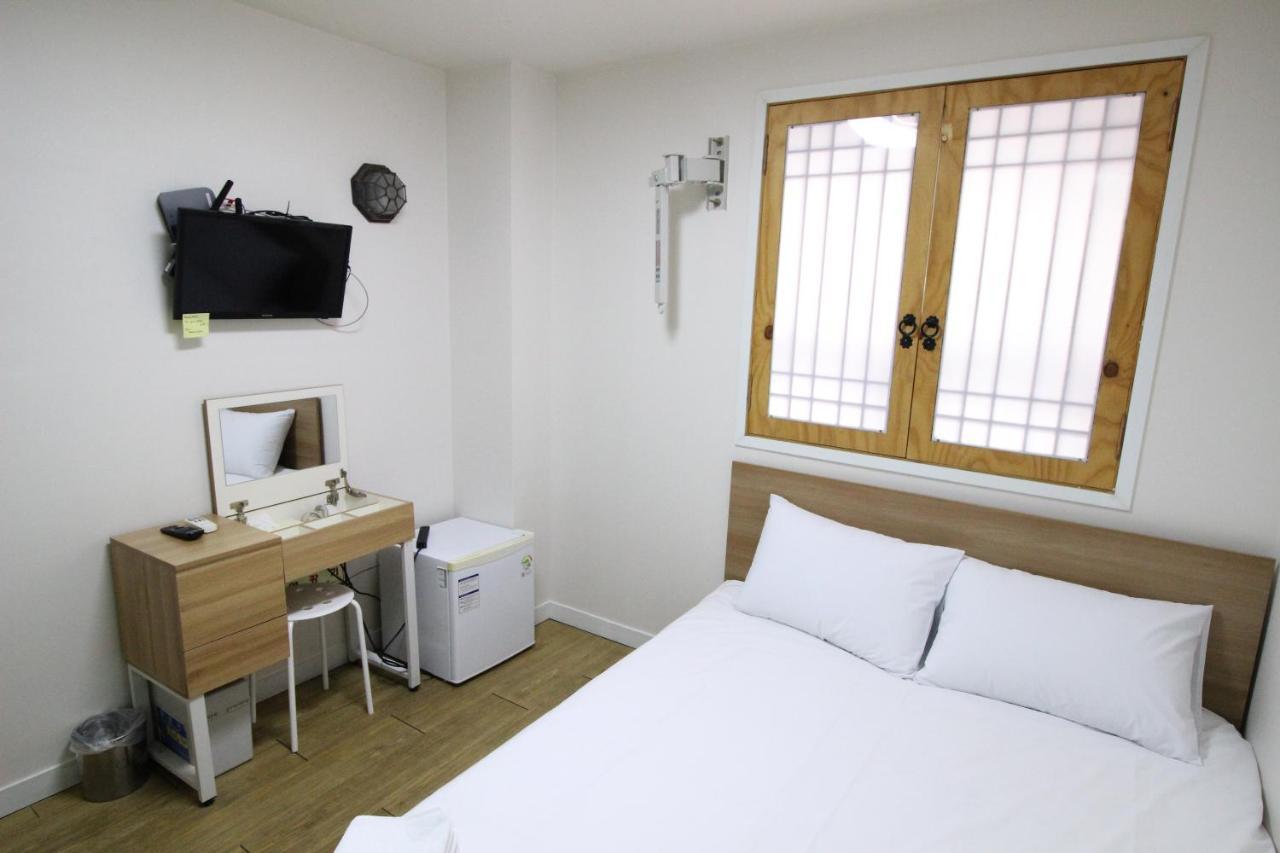 Hotel Golden Park Myeongdong Seul Zewnętrze zdjęcie