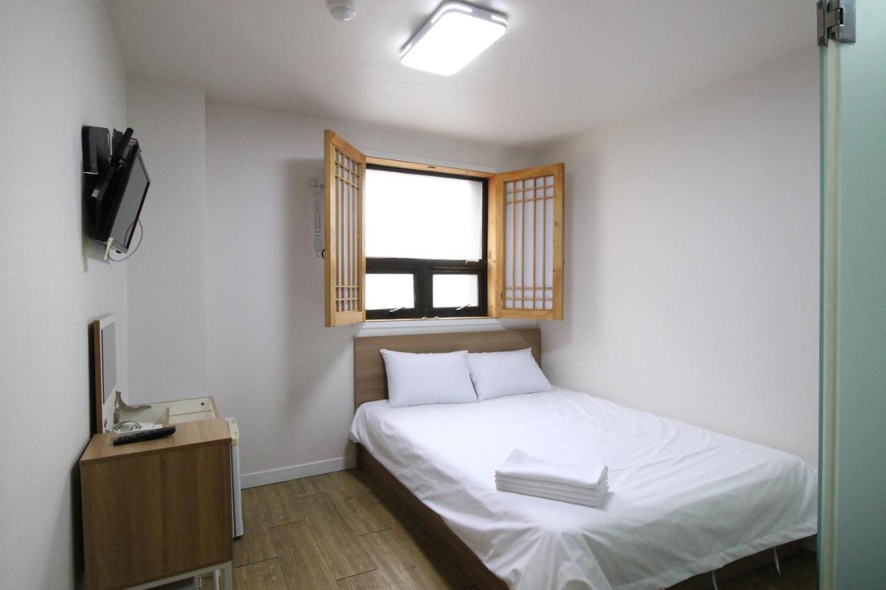 Hotel Golden Park Myeongdong Seul Zewnętrze zdjęcie