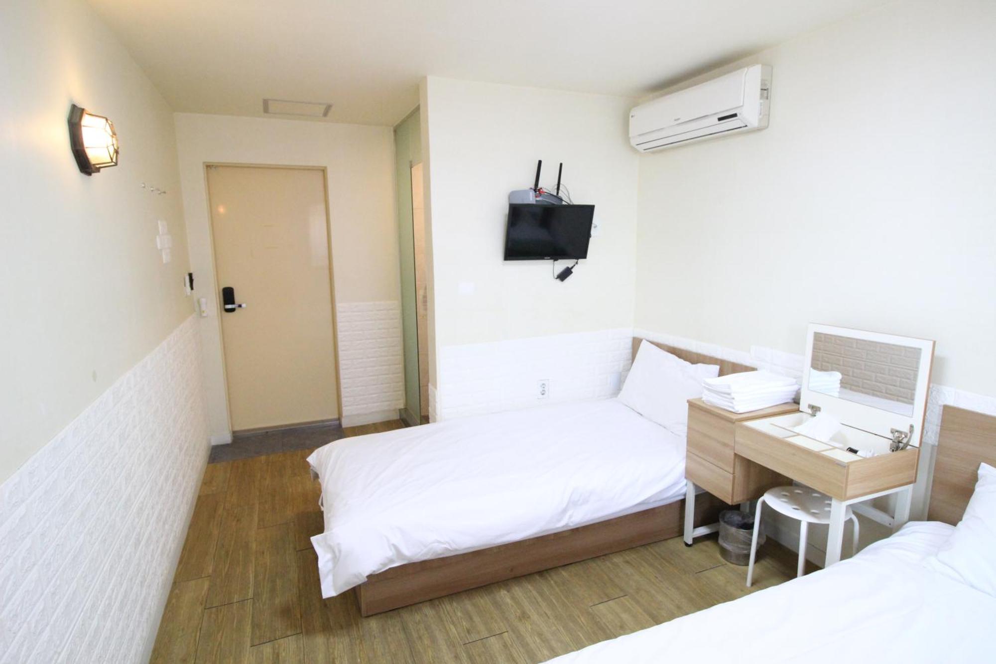 Hotel Golden Park Myeongdong Seul Zewnętrze zdjęcie